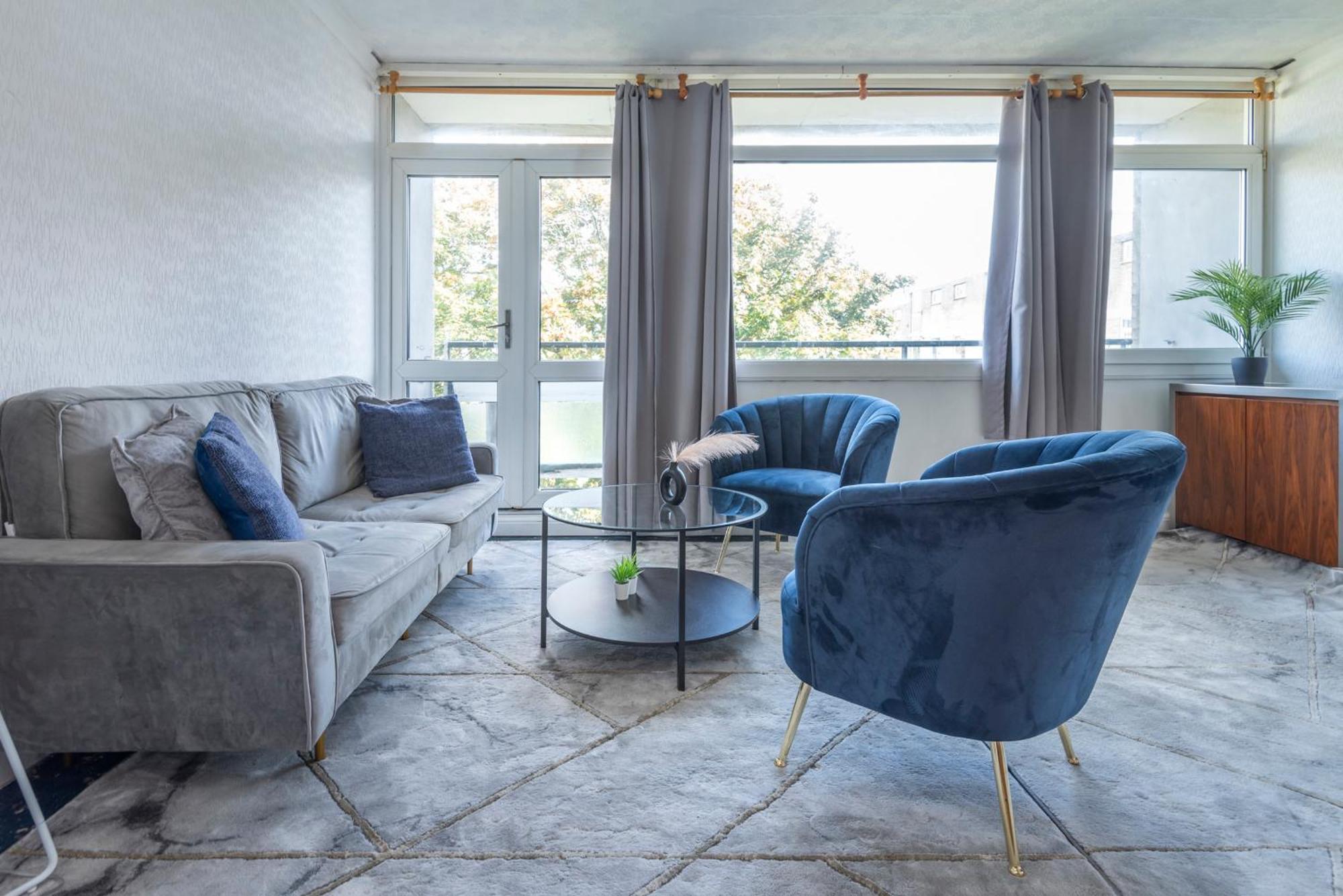 Entire 3 Bedroom Luxury Apartment In London With Private Balcony Exterior photo